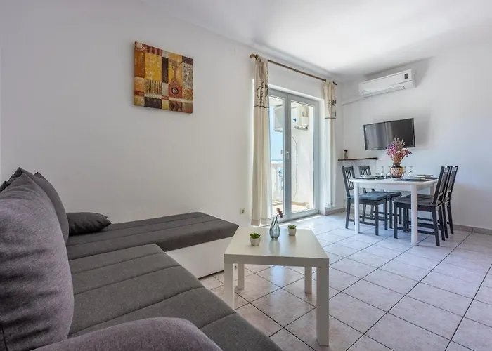Antonija Apartment *