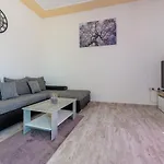 Apartamento Antonija *