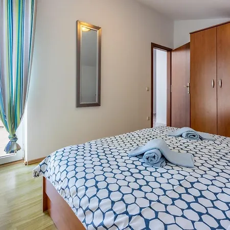 Antonija Apartment *