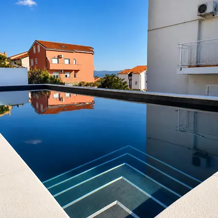 Apartment Villa Antonija *